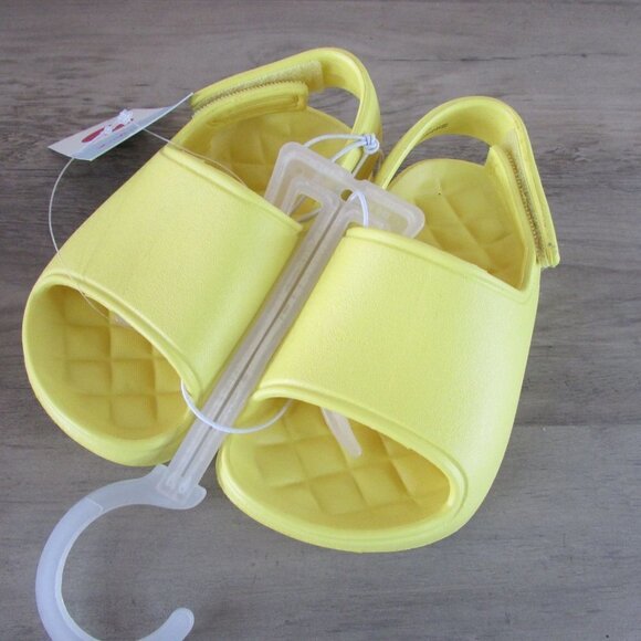Cat & Jack Toddler 5 Wynne EVA Footbed Sandal - Yellow - Picture 1 of 5